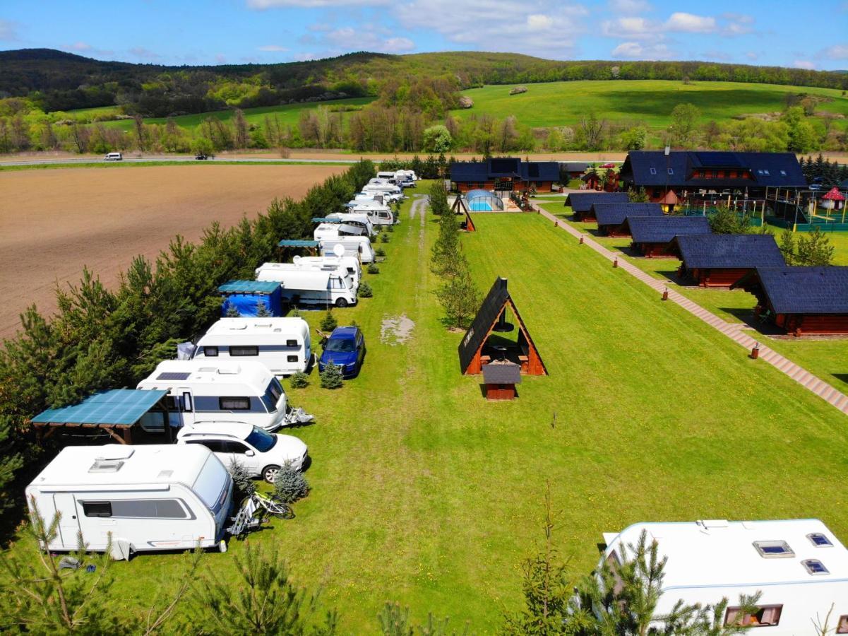 Hotel Camp Pacho Prievidza Zewnętrze zdjęcie